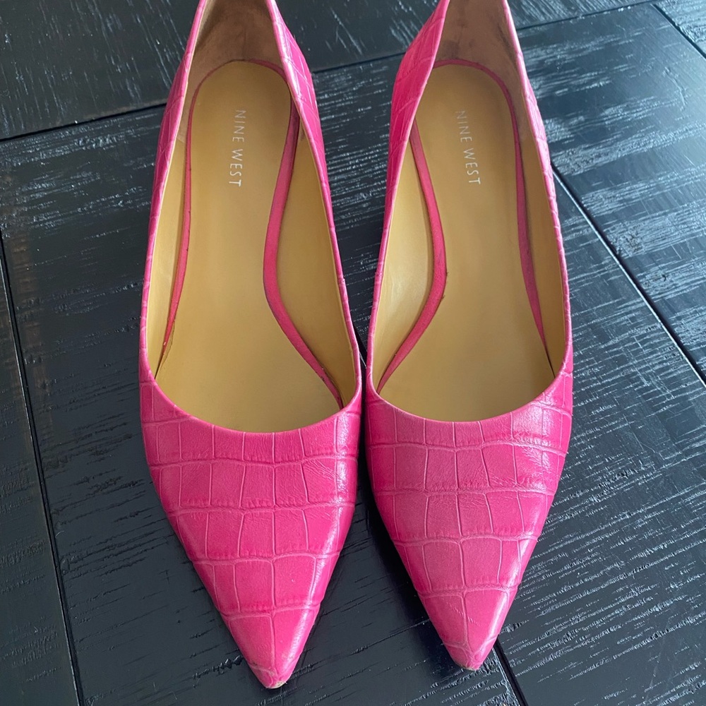 Nine West croc kitten heels